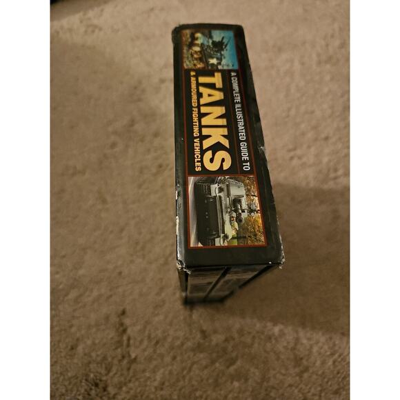 A Complete Illustrated Guide to Tanks & Armored Fighting Vehicles Book Set - Picture 4 of 16